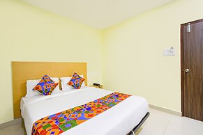 Fabhotel Living Tree