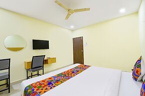 Fabhotel Living Tree