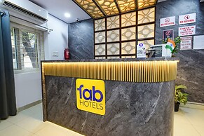 Fabhotel Living Tree