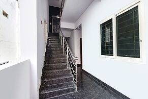 Fabhotel Living Tree