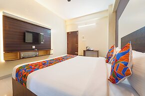 Fabhotel Mani’S Residency