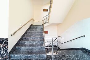 Fabhotel Mani’S Residency