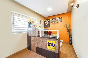 Fabhotel Mani’S Residency