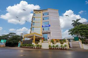 Fabhotel Chamiers Park