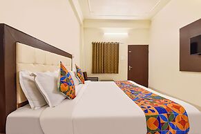 Fabhotel Dream Palace
