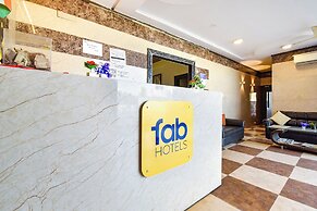 Fabhotel Dream Palace