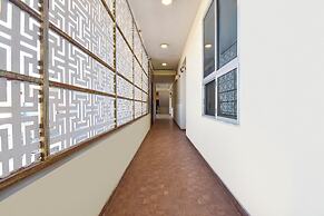 Fabhotel Dream Palace