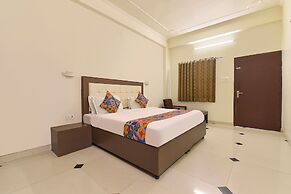 Fabhotel Dream Palace