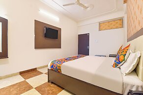 Fabhotel Dream Palace