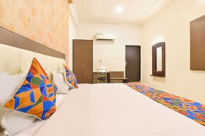 Fabhotel Dream Palace