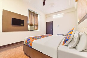 Fabhotel Dream Palace