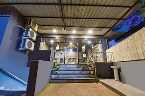Fabhotel Dream Palace