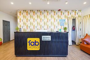 Fabhotel Moonlight Inn