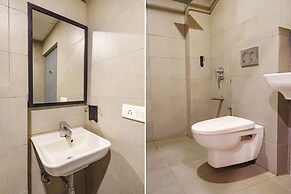 Fabhotel Moonlight Inn