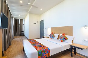 Fabhotel Moonlight Inn