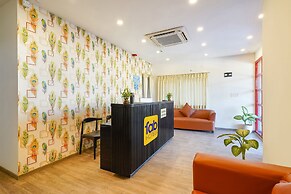 Fabhotel Moonlight Inn