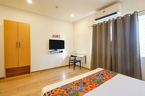 Fabhotel Moonlight Inn