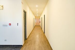 Fabhotel Moonlight Inn