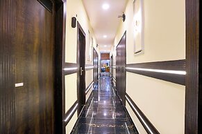 Fabhotel Skyline Suite