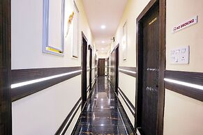 Fabhotel Skyline Suite