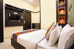 Fabhotel Skyline Suite