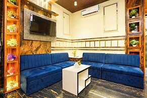 Fabhotel Skyline Suite