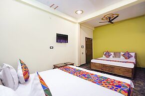 Fabhotel Radhika Palace
