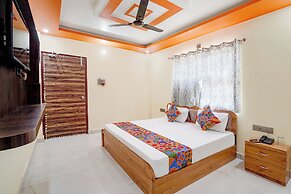 Fabhotel Radhika Palace