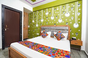 Fabhotel Radhika Palace