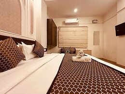 Fabhotel Majestic Heights