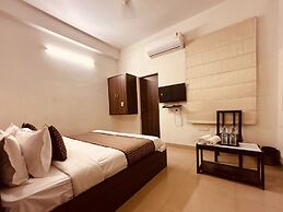 Fabhotel Majestic Heights