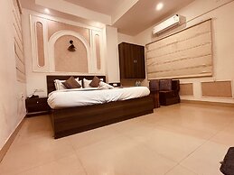 Fabhotel Majestic Heights