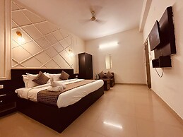Fabhotel Majestic Heights
