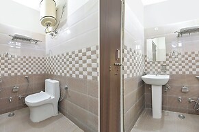 Fabhotel Majestic Heights