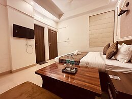 Fabhotel Majestic Heights