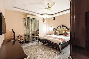 Fabhotel Nk Courtyard