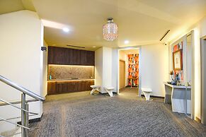 Fabhotel Vintage Inn