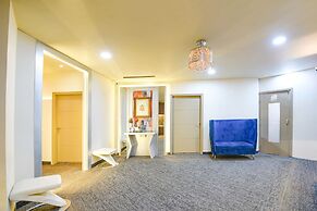 Fabhotel Vintage Inn