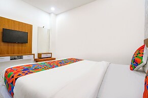 Fabhotel The Vibrant