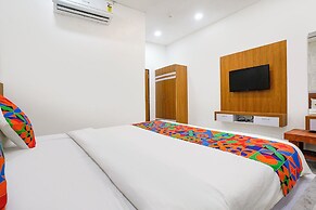 Fabhotel The Vibrant