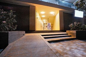 Fabhotel The Vibrant