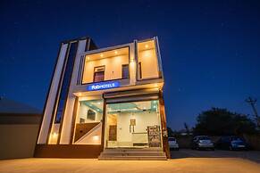 FabExpress Awadh Royal