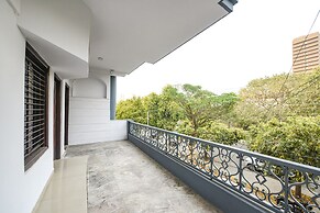 Fabhotel Silver Stone