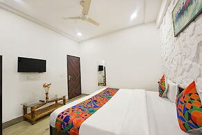 Fabhotel Silver Stone