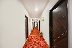 Fabhotel Silver Stone