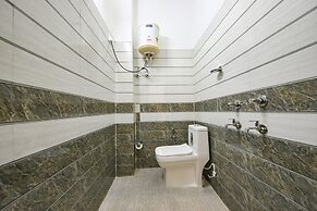 Fabhotel Silver Stone