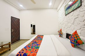 Fabhotel Silver Stone