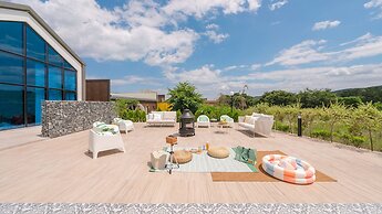 Le Pavilion Pool Villa