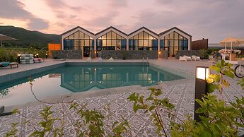 Le Pavilion Pool Villa