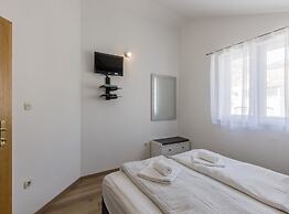 Adriatic Island Sea View Apartments